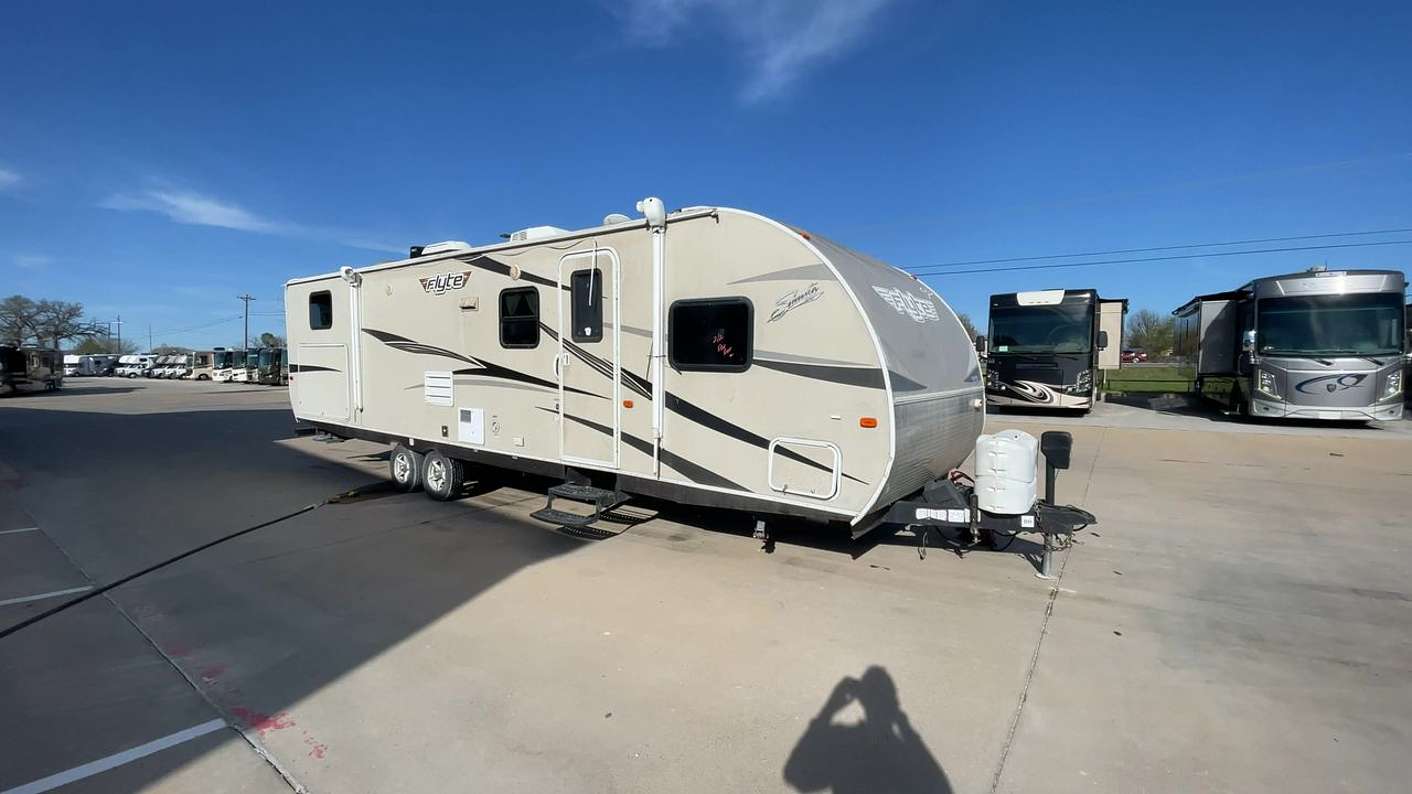 2016 FOREST RIVER SHASTA 31OK