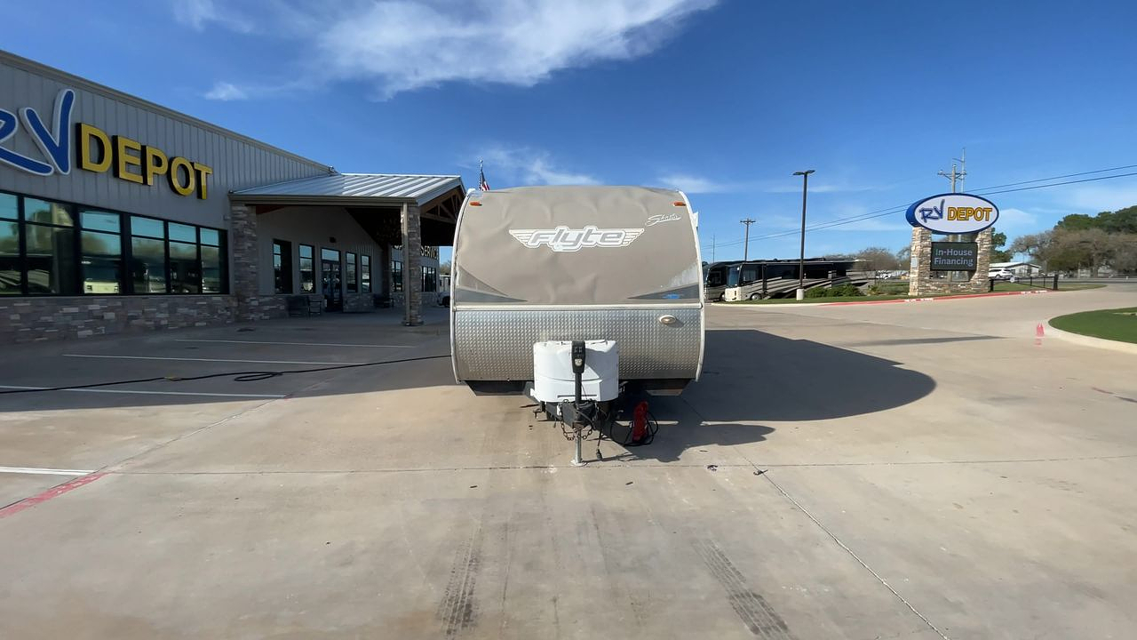 2016 FOREST RIVER SHASTA 31OK