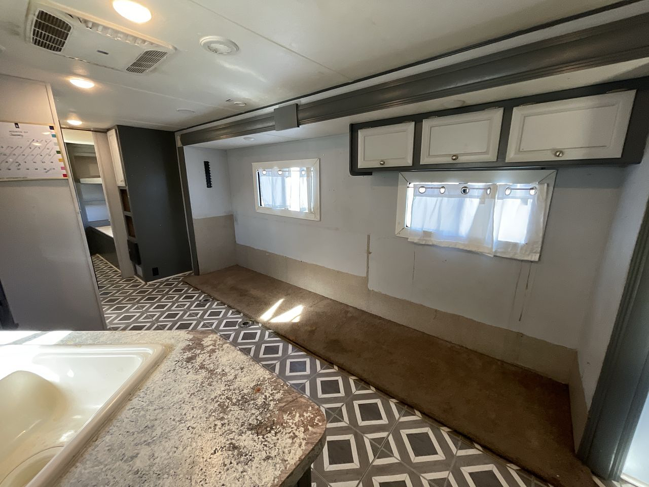 2016 FOREST RIVER SHASTA 31OK