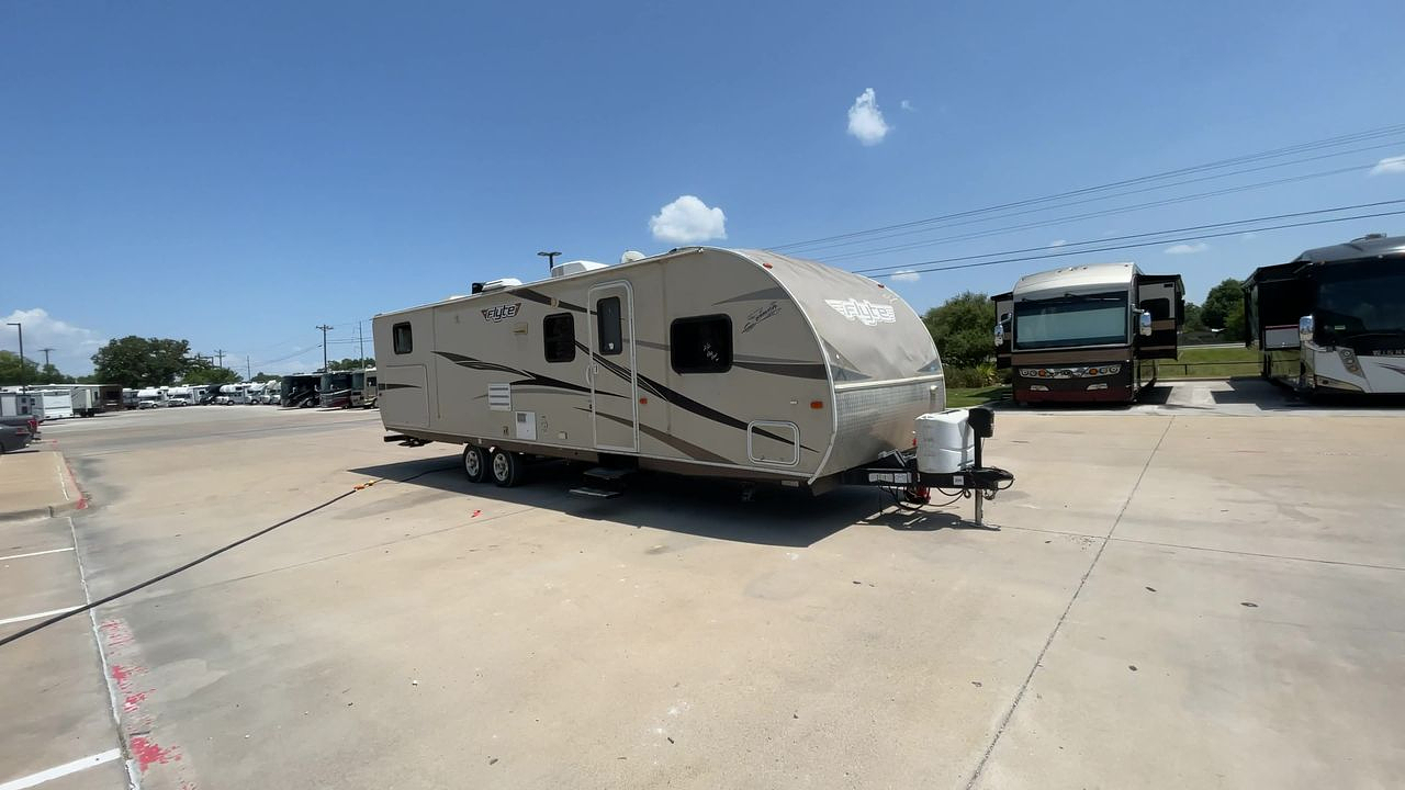 2016 FOREST RIVER SHASTA 31OK