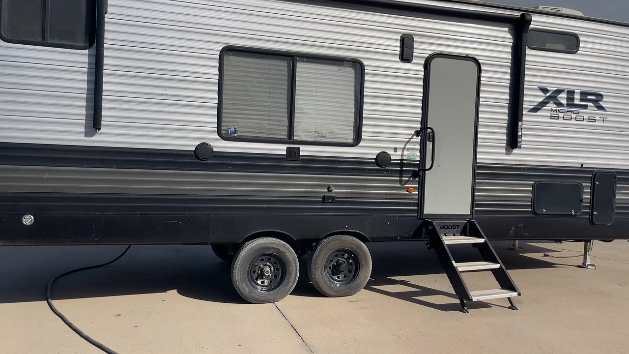 2021 FOREST RIVER XLR 335LRLE