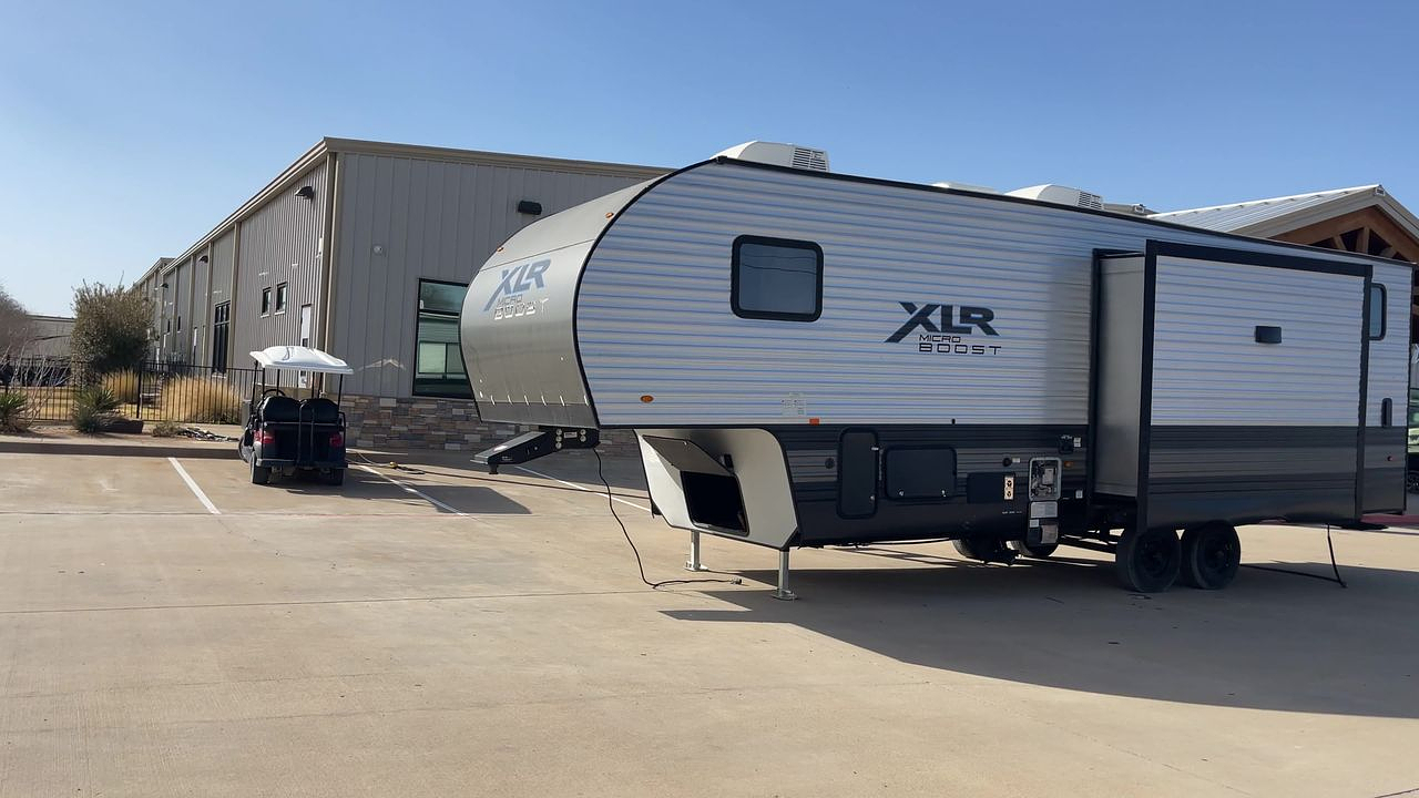 2021 FOREST RIVER XLR 335LRLE