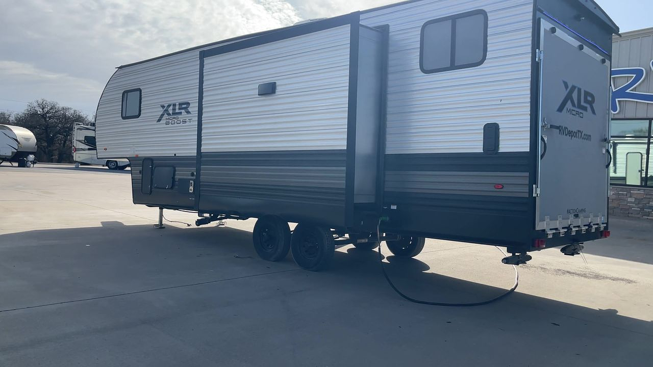 2021 FOREST RIVER XLR 335LRLE