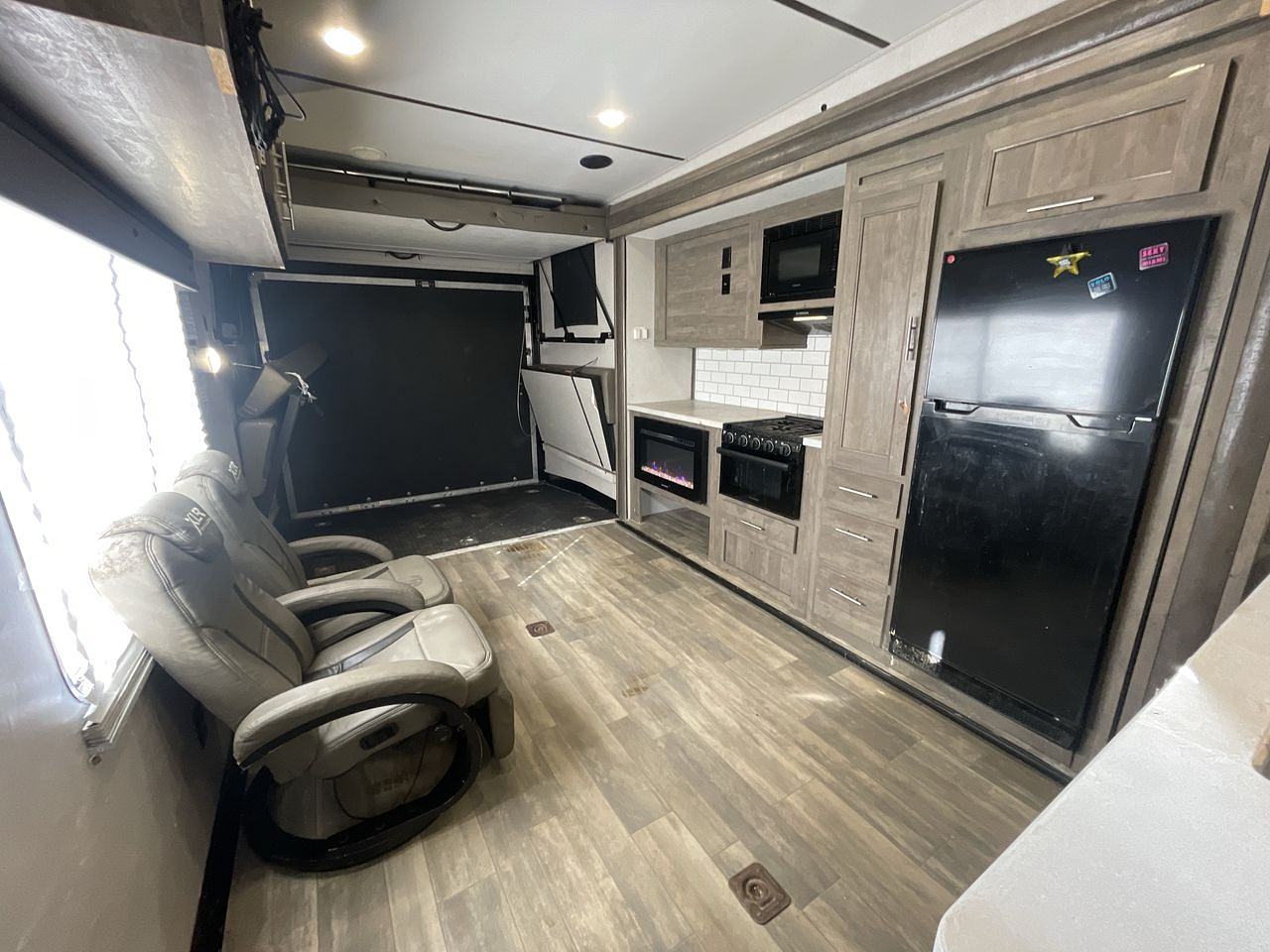 2021 FOREST RIVER XLR 335LRLE