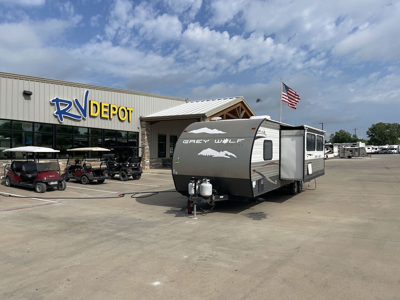 2014 FRRV CHEROKEE GREY WOLF 282BH