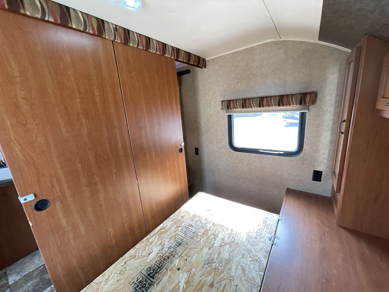 2014 FRRV CHEROKEE GREY WOLF 282BH