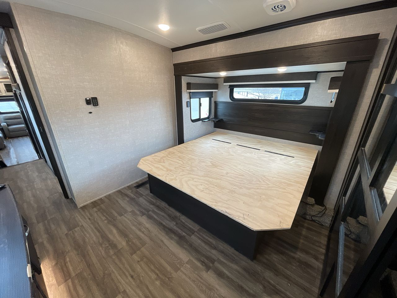2023 JAYCO NORTH POINT 377RLBH