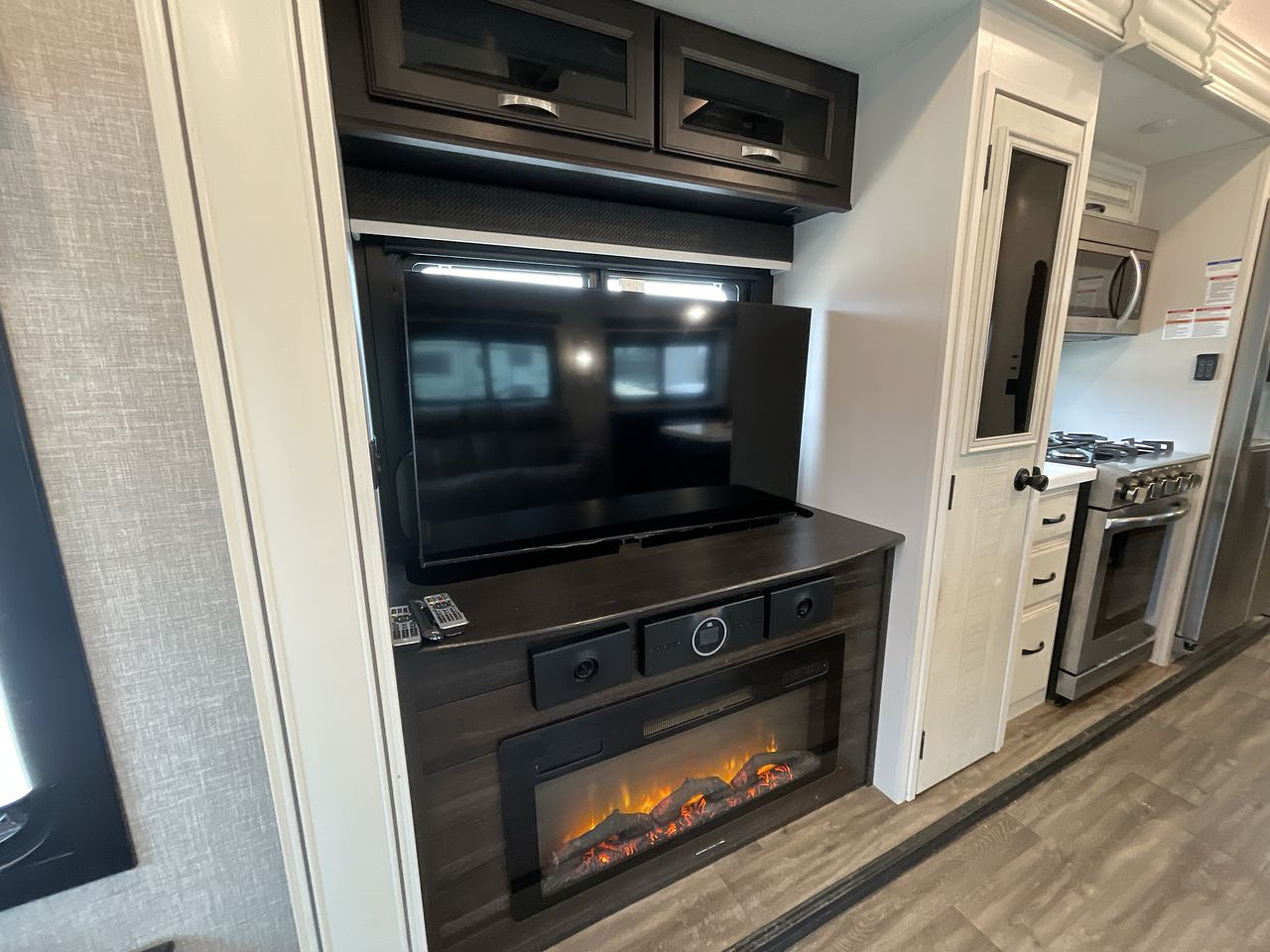 2023 JAYCO NORTH POINT 377RLBH