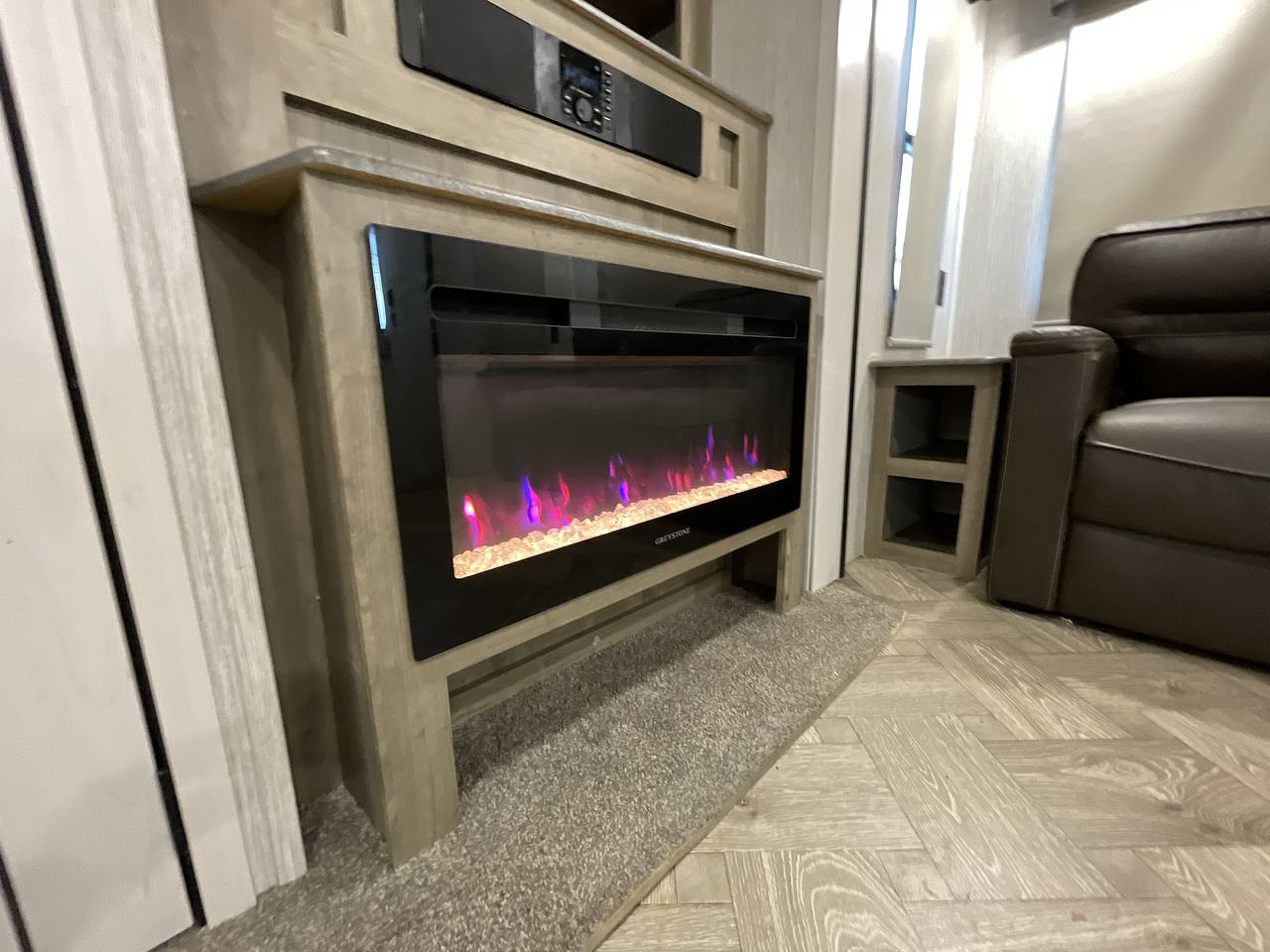 2022 FOREST RIVER PUMA 32MBDS