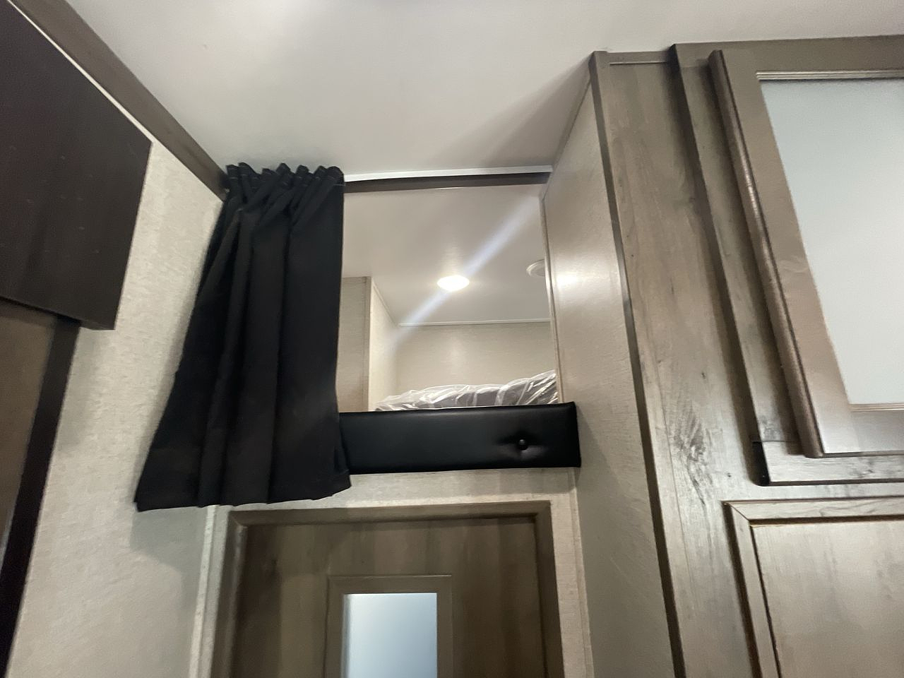 2020 KEYSTONE VOLTAGE 4185