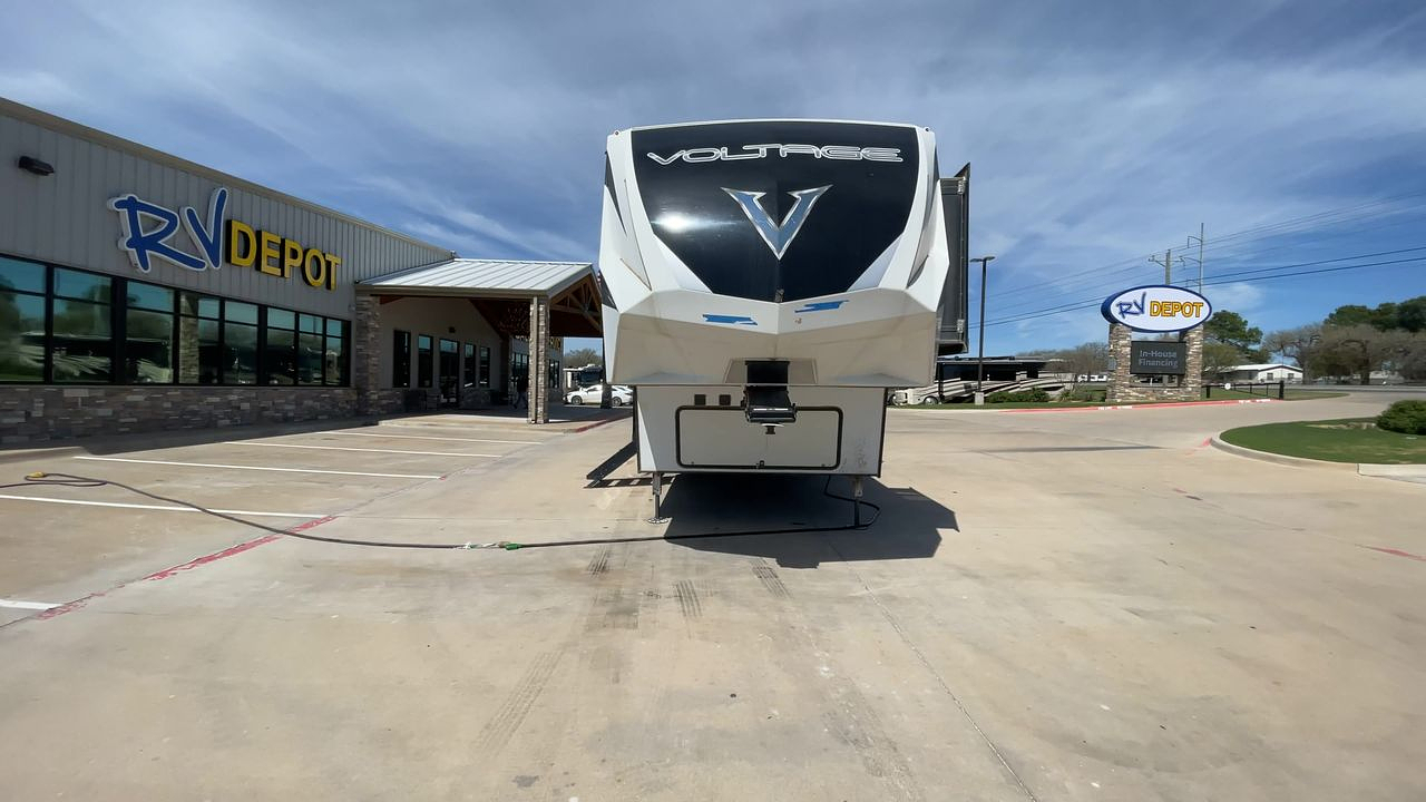 2020 KEYSTONE VOLTAGE 4185