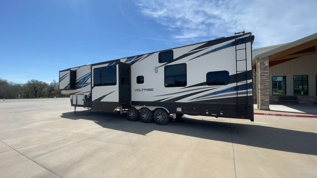 2020 KEYSTONE VOLTAGE 4185