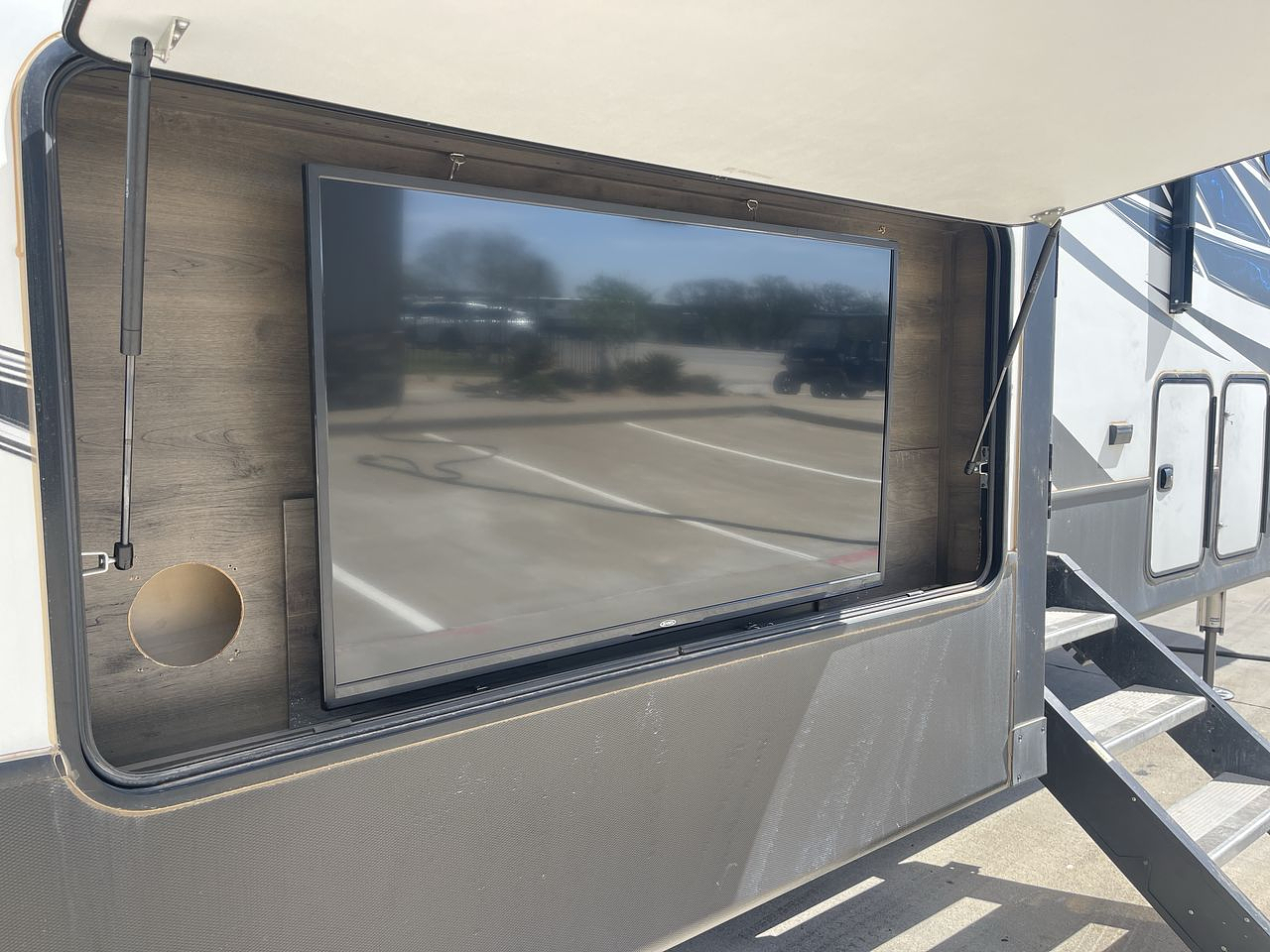 2020 KEYSTONE VOLTAGE 4185