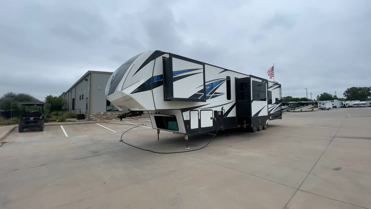 2020 KEYSTONE VOLTAGE 4185