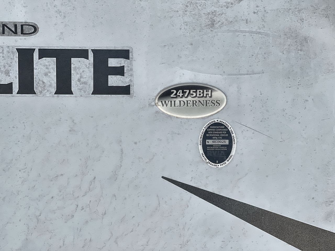 2018 WILDERNESS 2475BH