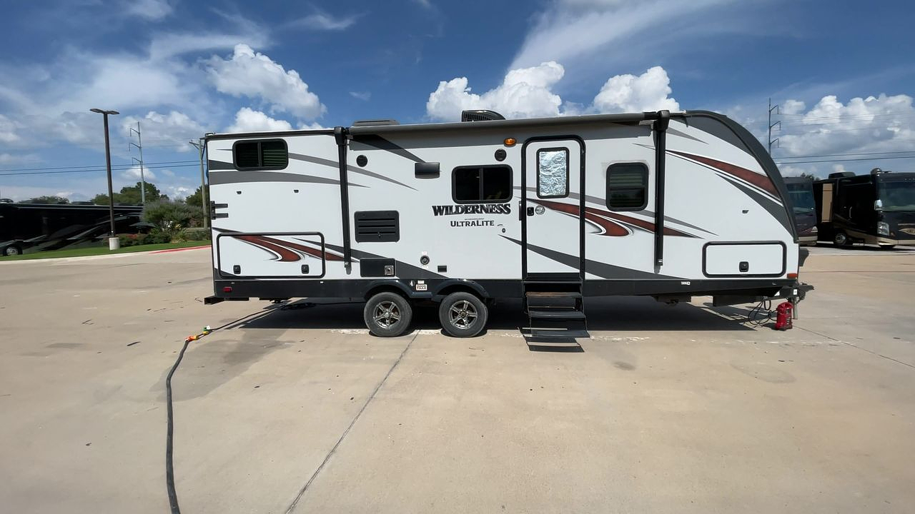 2018 WILDERNESS 2475BH