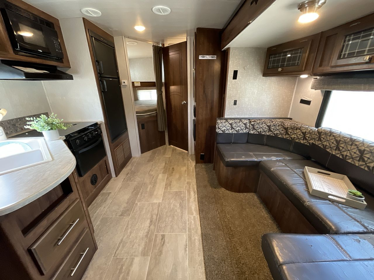 2018 WILDERNESS 2475BH