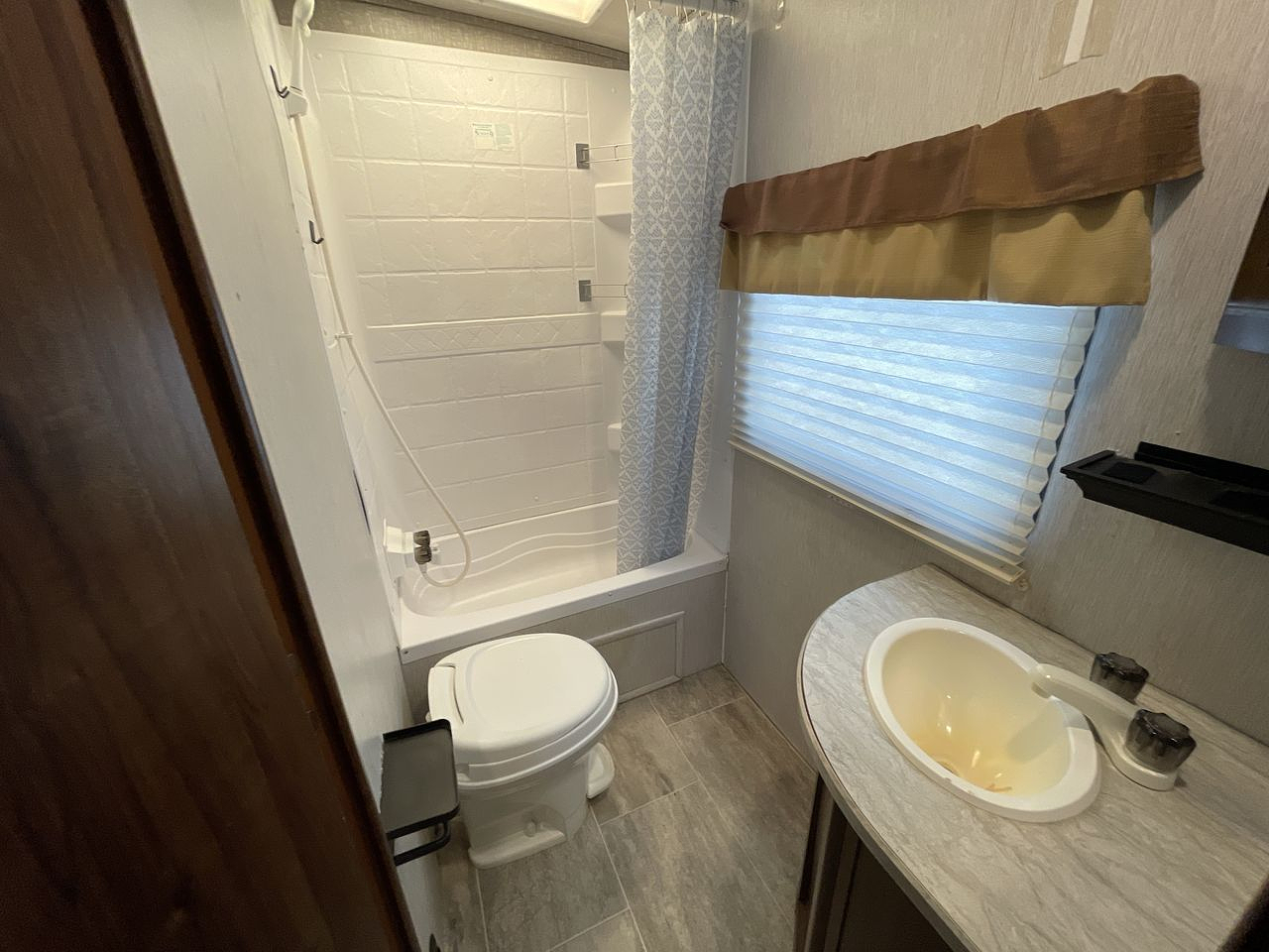 2018 WILDERNESS 2475BH