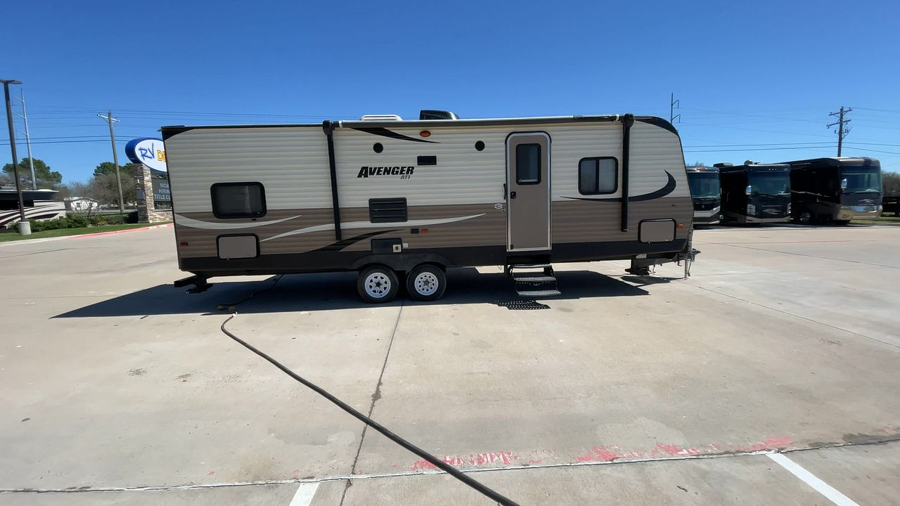 2016 PRIMETIME AVENGER 27BBS