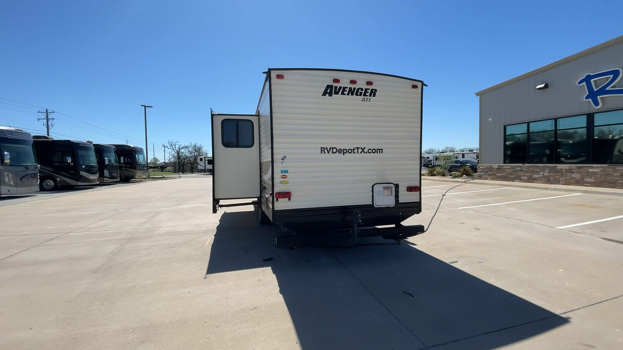 2016 PRIMETIME AVENGER 27BBS