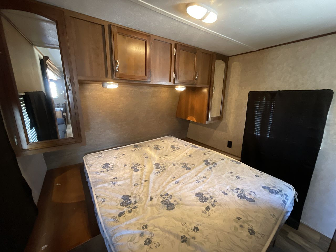 2016 PRIMETIME AVENGER 27BBS