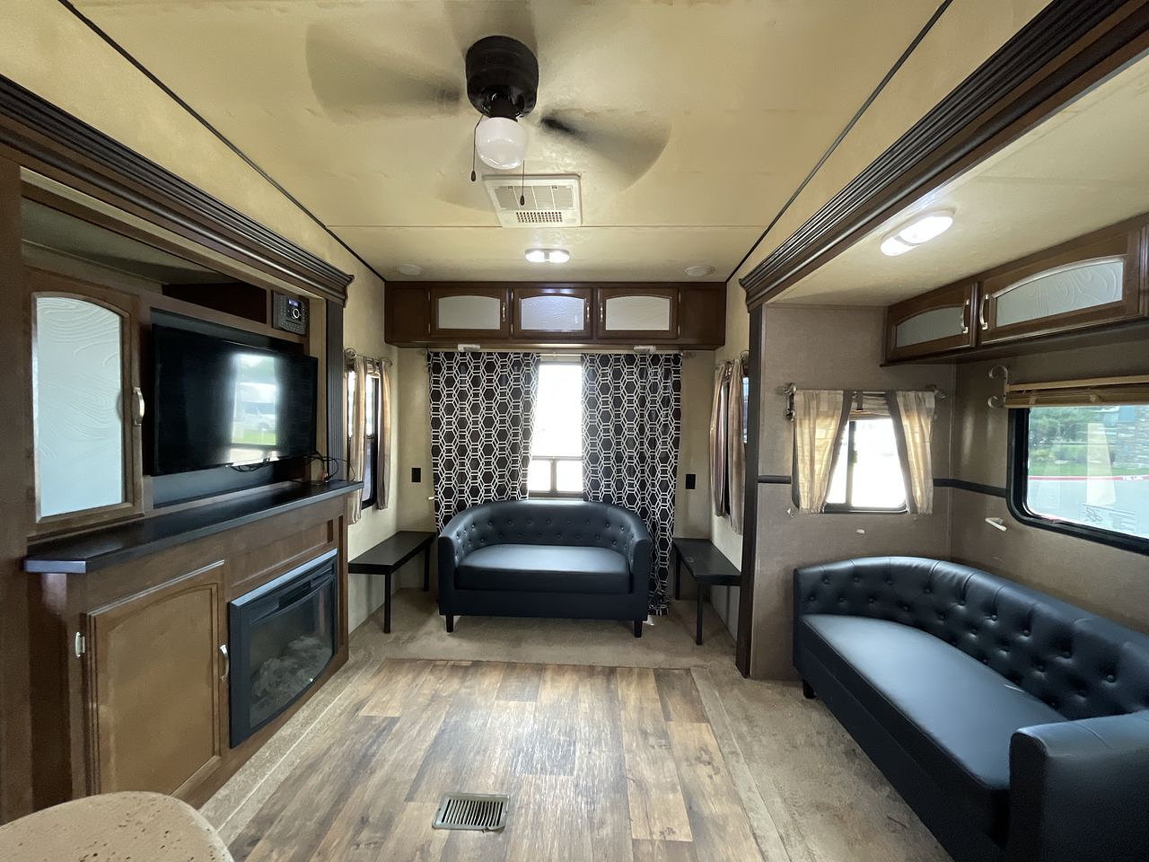 2016 FOREST RIVER HERITAGE GLEN 276RLI