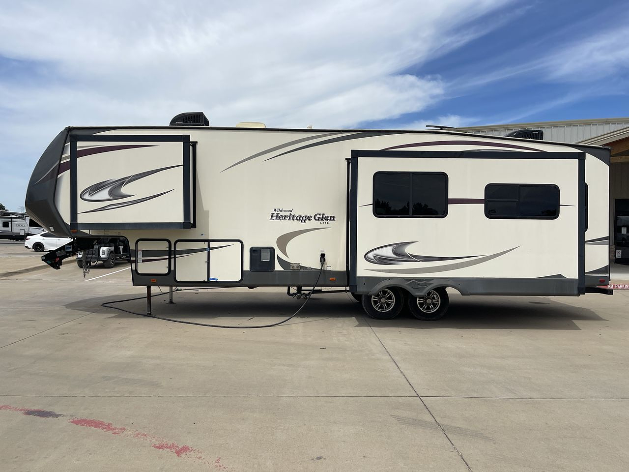 2016 FOREST RIVER HERITAGE GLEN 276RLI