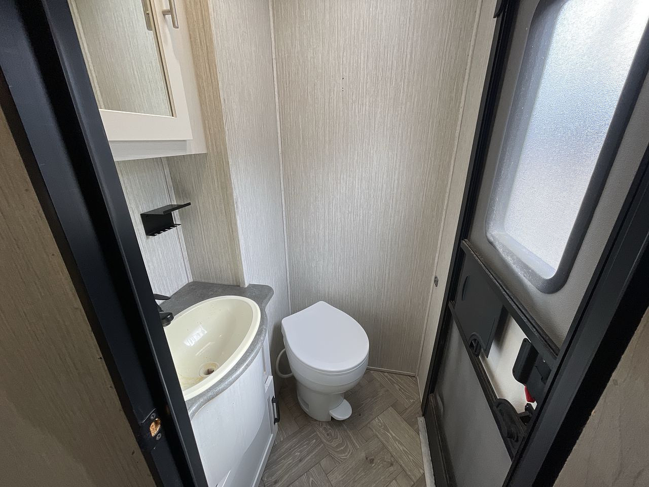 2022 FOREST RIVER PUMA 39PQB