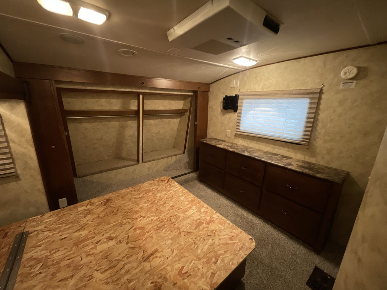 2013 COACHMEN CHAPARRAL 325MKS