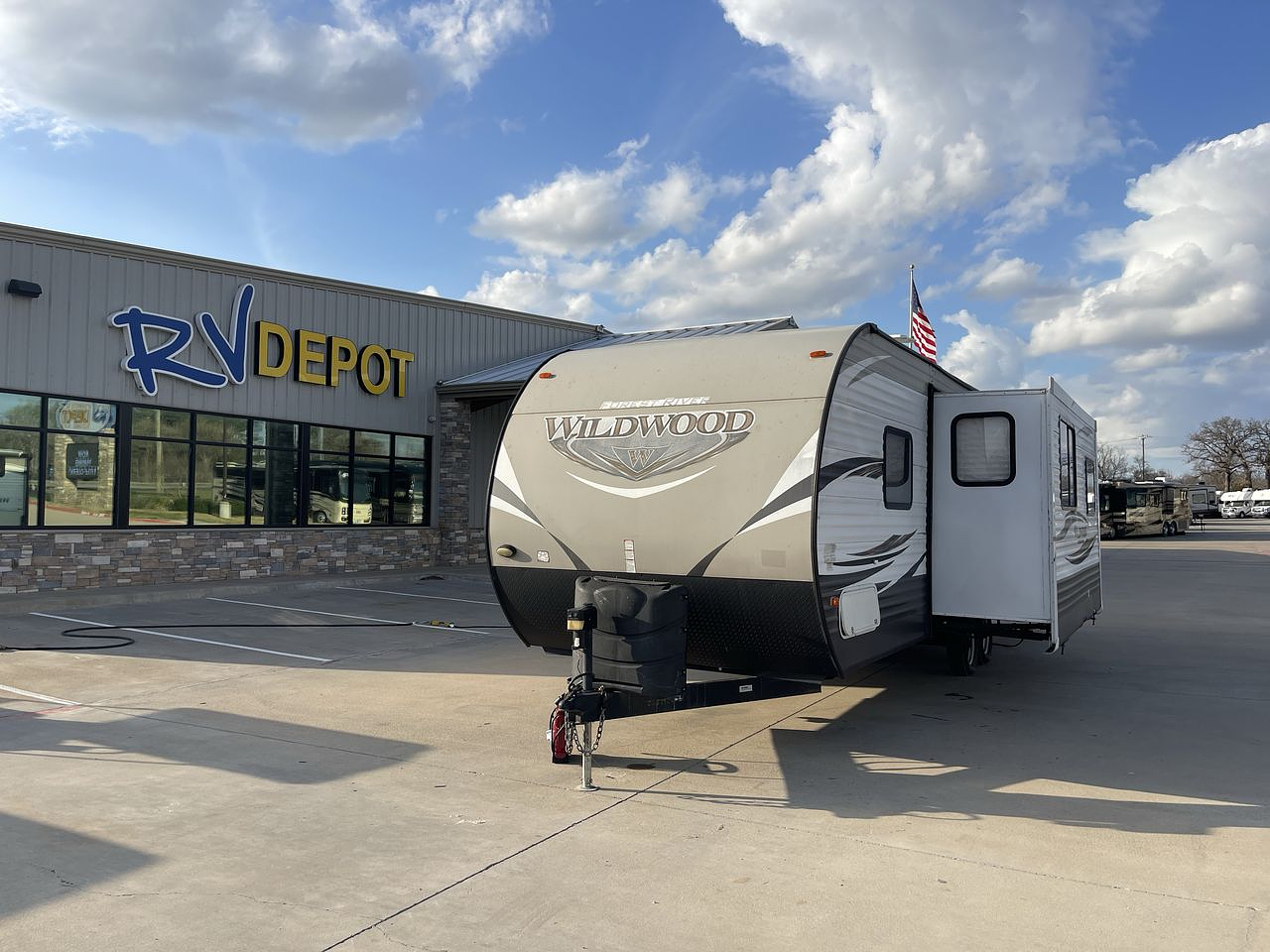 2018 WILDWOOD 27DBK