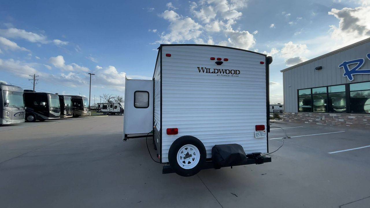 2018 WILDWOOD 27DBK