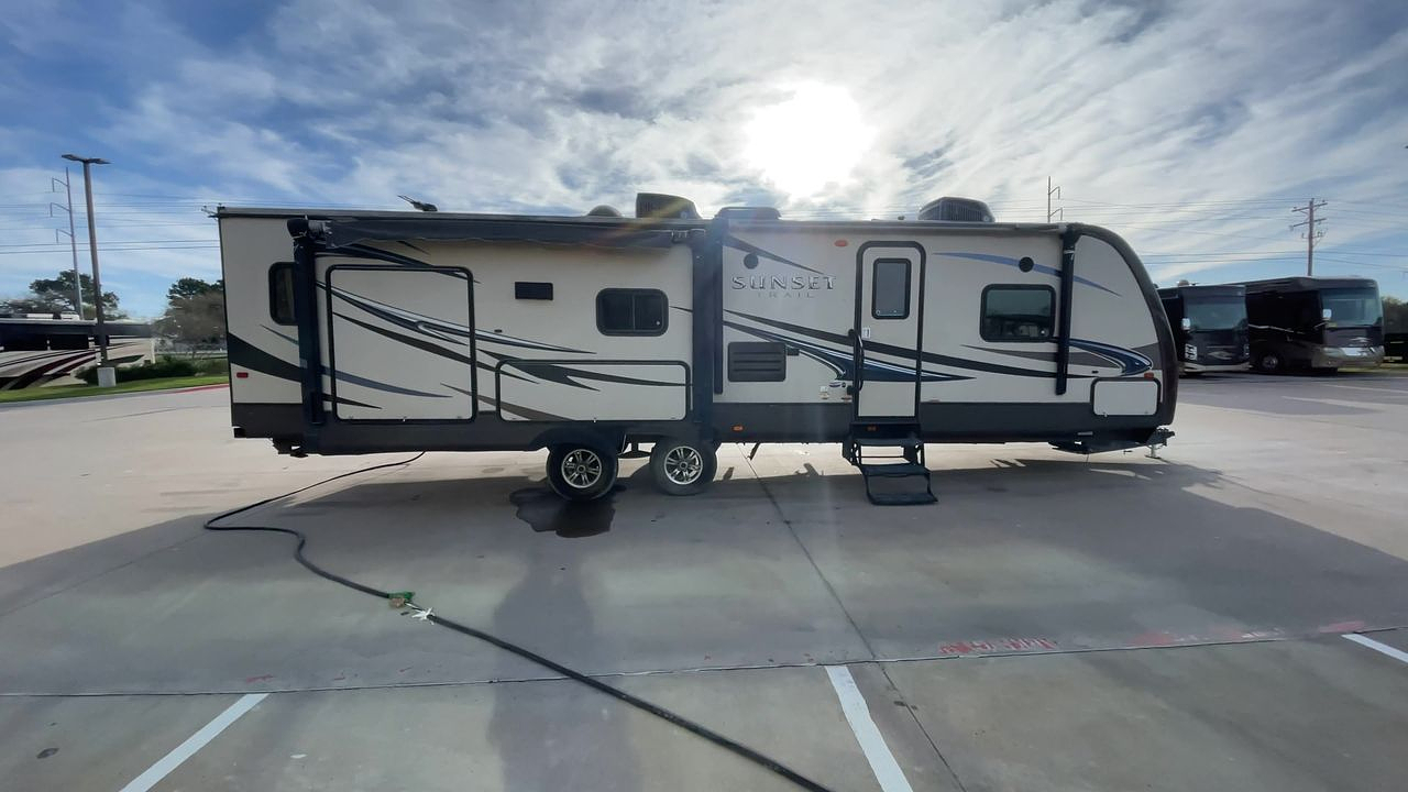 2014 CROSSROADS SUNSET TRAIL 32RL