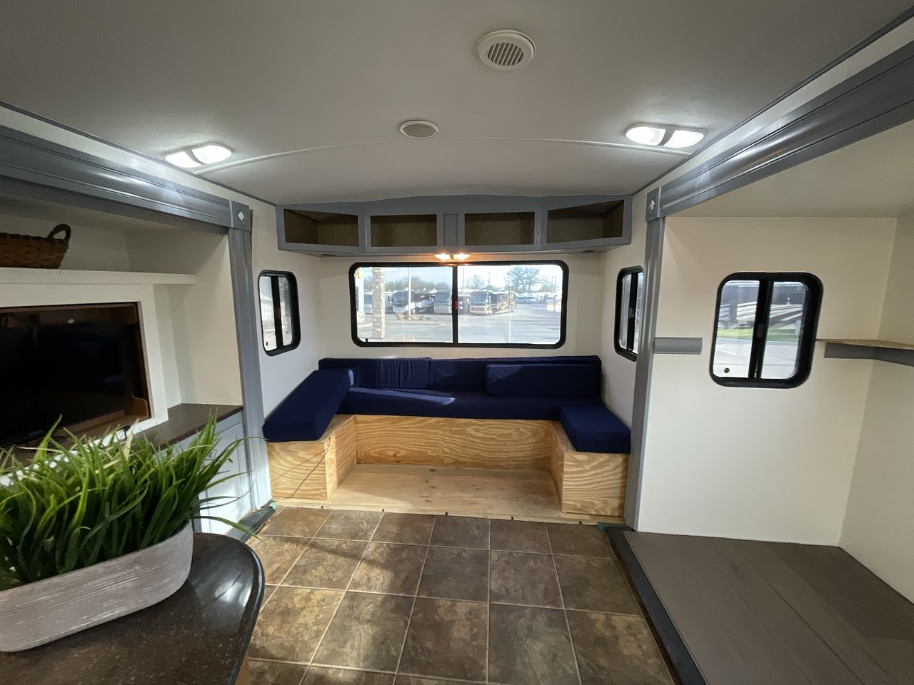 2014 CROSSROADS SUNSET TRAIL 32RL