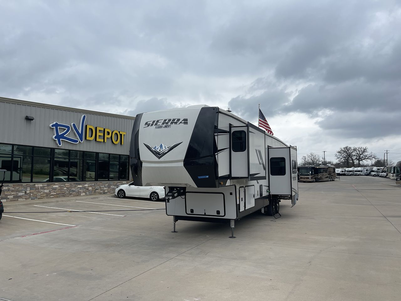 2022 FOREST RIVER SIERRA 39BARK