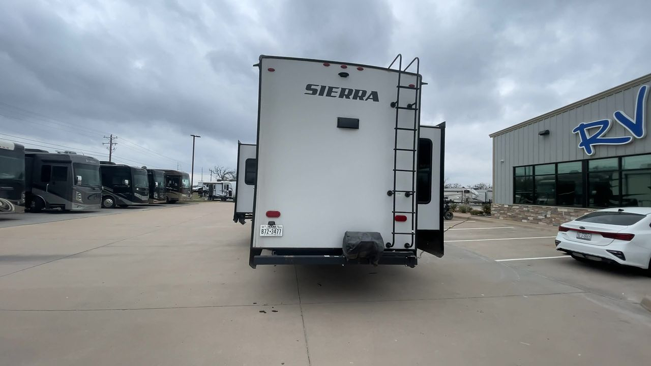 2022 FOREST RIVER SIERRA 39BARK