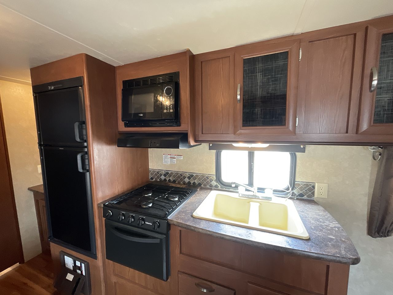 2015 SALEM CRUISE LITE 261BHXL