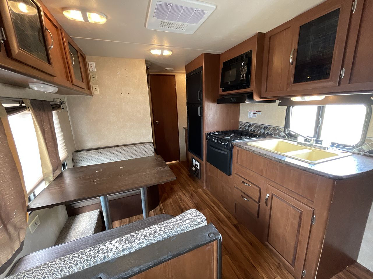 2015 SALEM CRUISE LITE 261BHXL