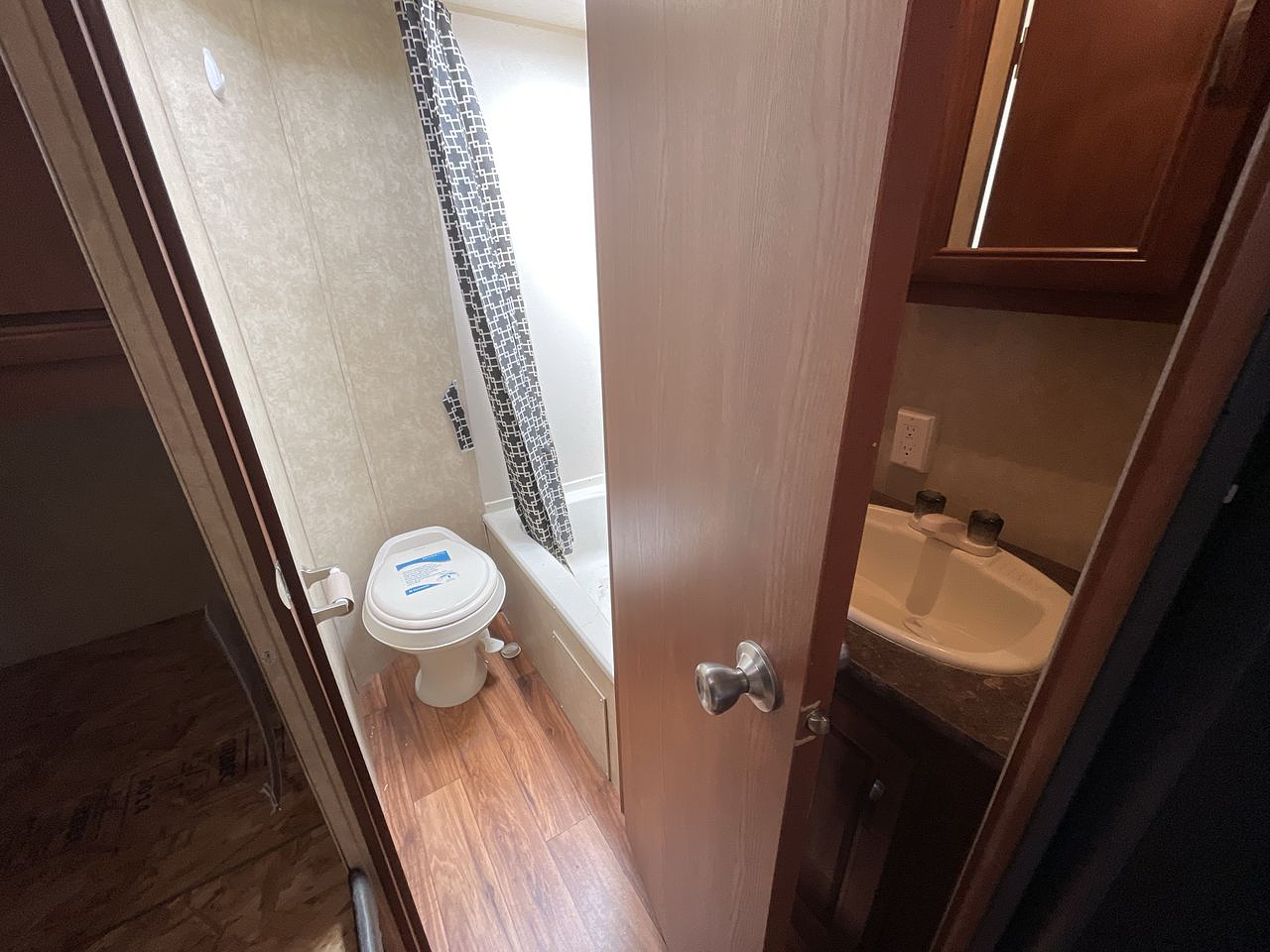 2015 SALEM CRUISE LITE 261BHXL