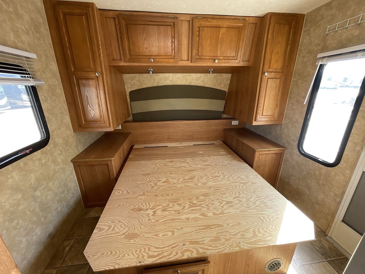 2008 JAY FEATHER 29D