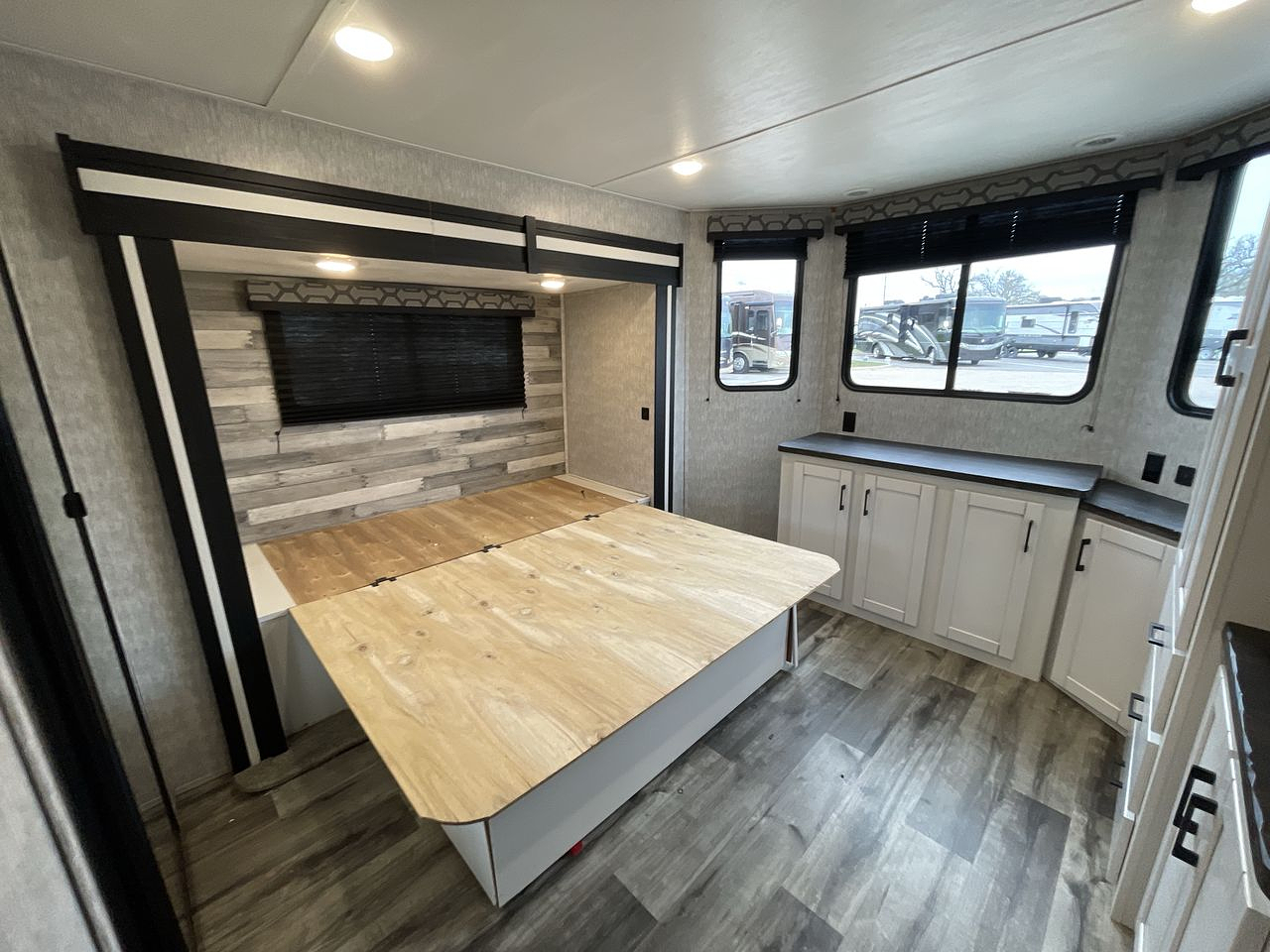 2022 DUTCHMEN HAMPTON 375DBL