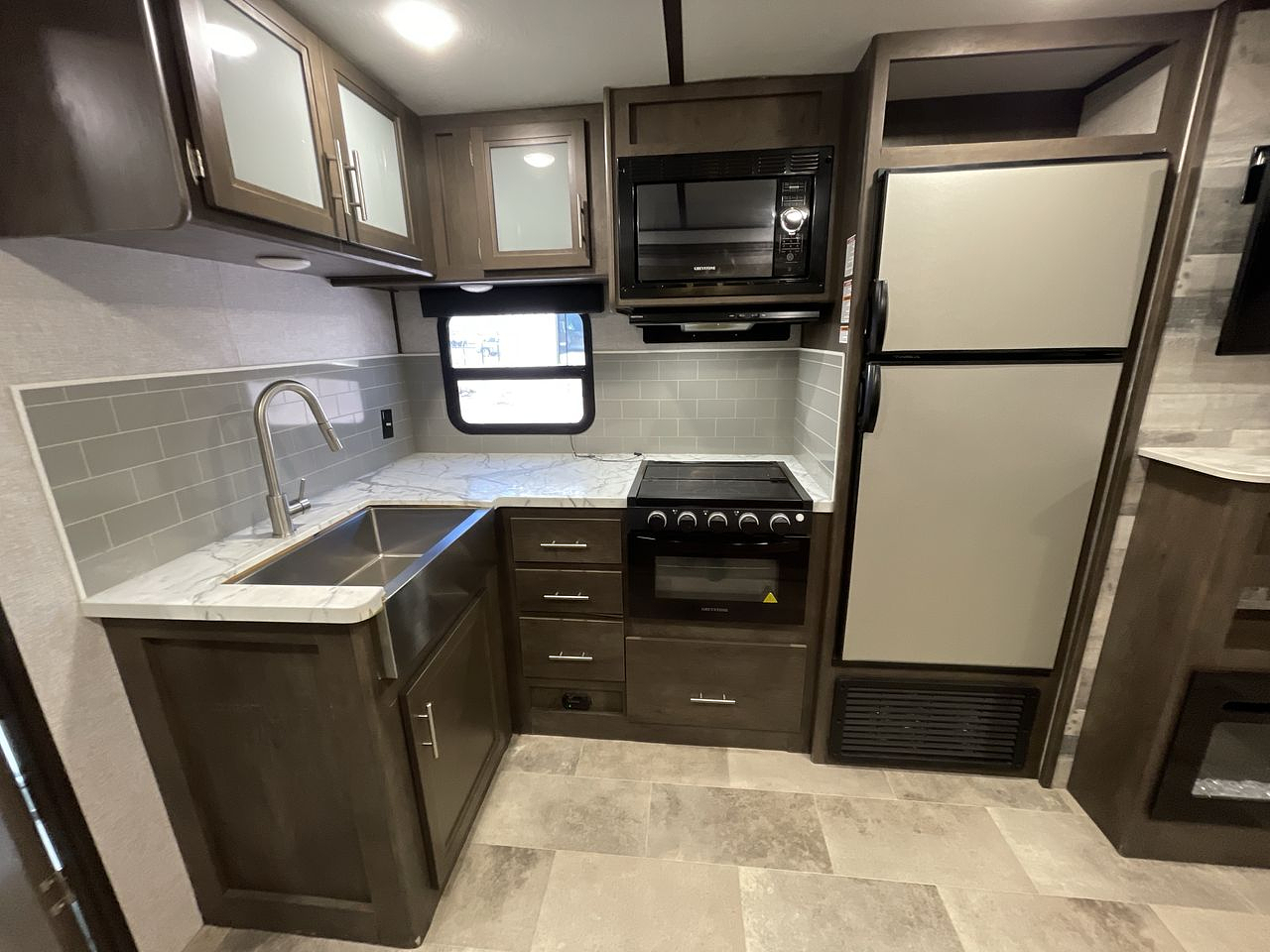 2021 DUTCHMEN COLEMAN 3215BH