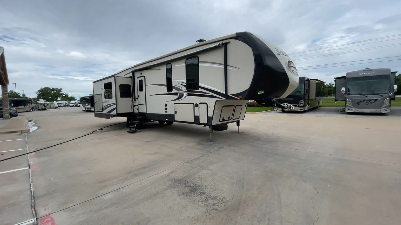 2017 SANDPIPER 372LOK