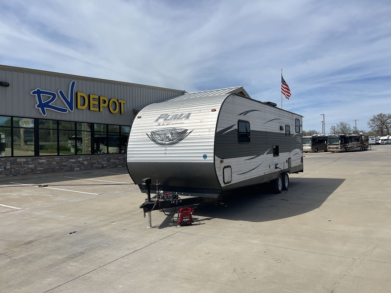 2016 PUMA XLE CANYON CAT 25FBC