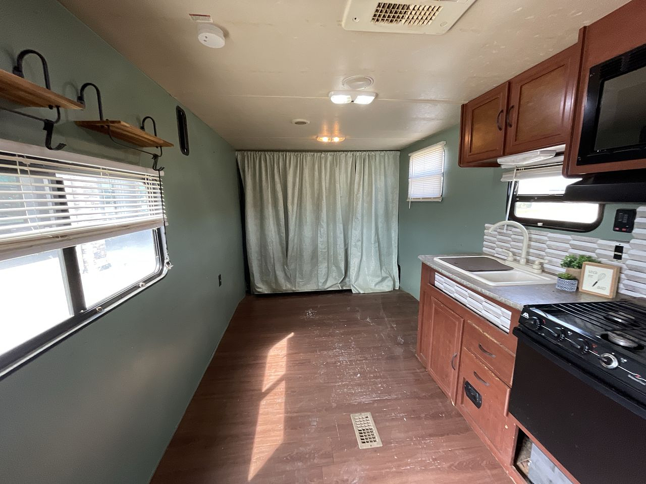 2016 PUMA XLE CANYON CAT 25FBC