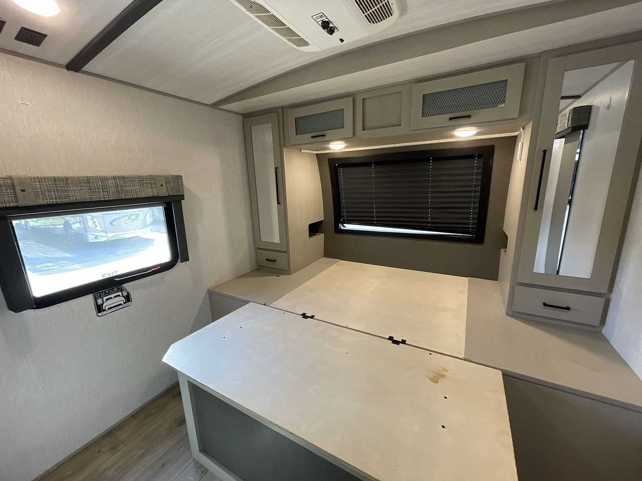 2023 FOREST RIVER SALEM HEMISPHERE 310