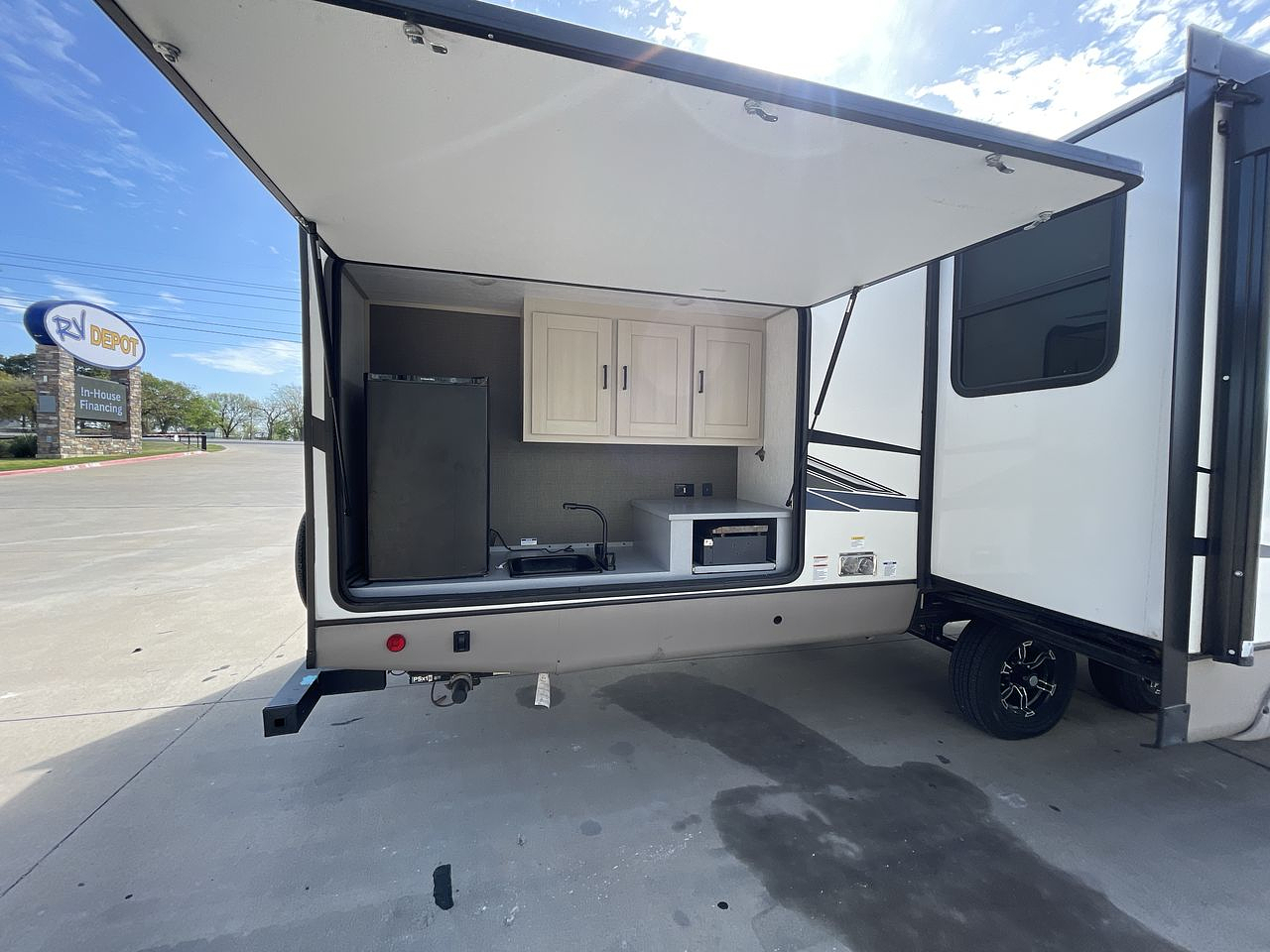 2023 FOREST RIVER SALEM HEMISPHERE 310