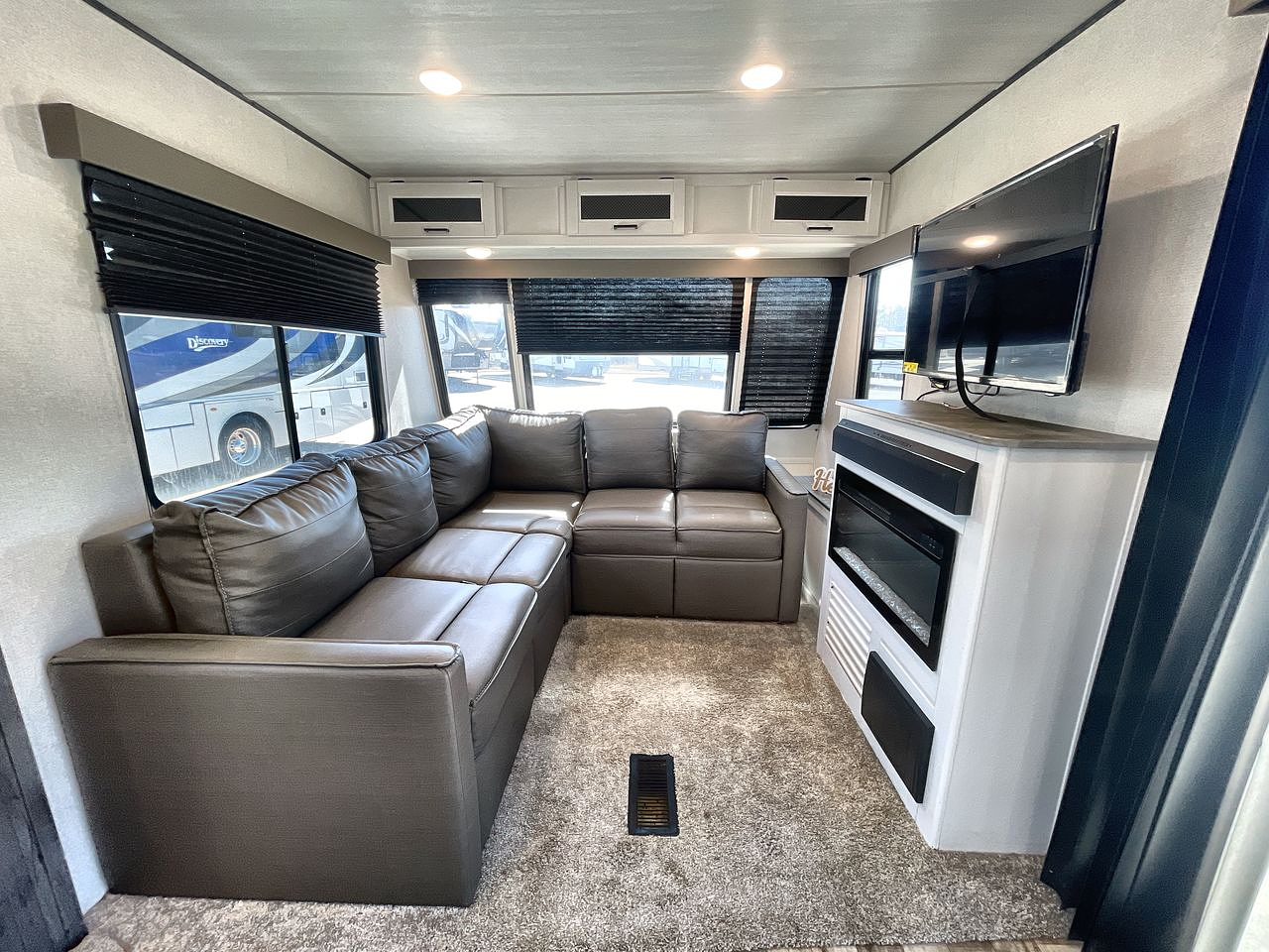 2023 KEYSTONE HIDEOUT 38FDDS