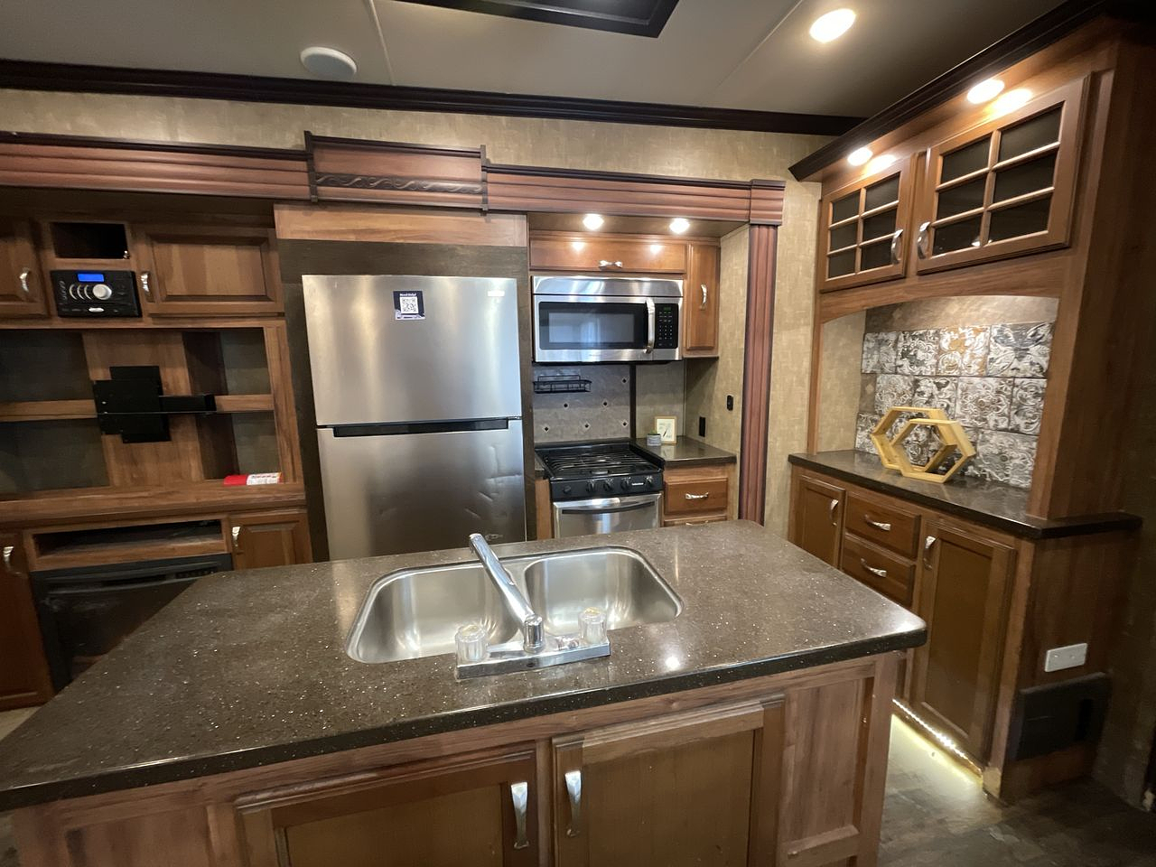 2015 KZ DURANGO 370RLT