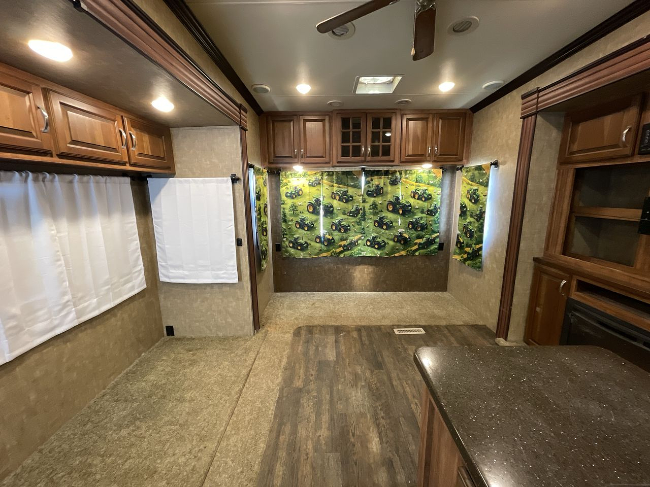 2015 KZ DURANGO 370RLT