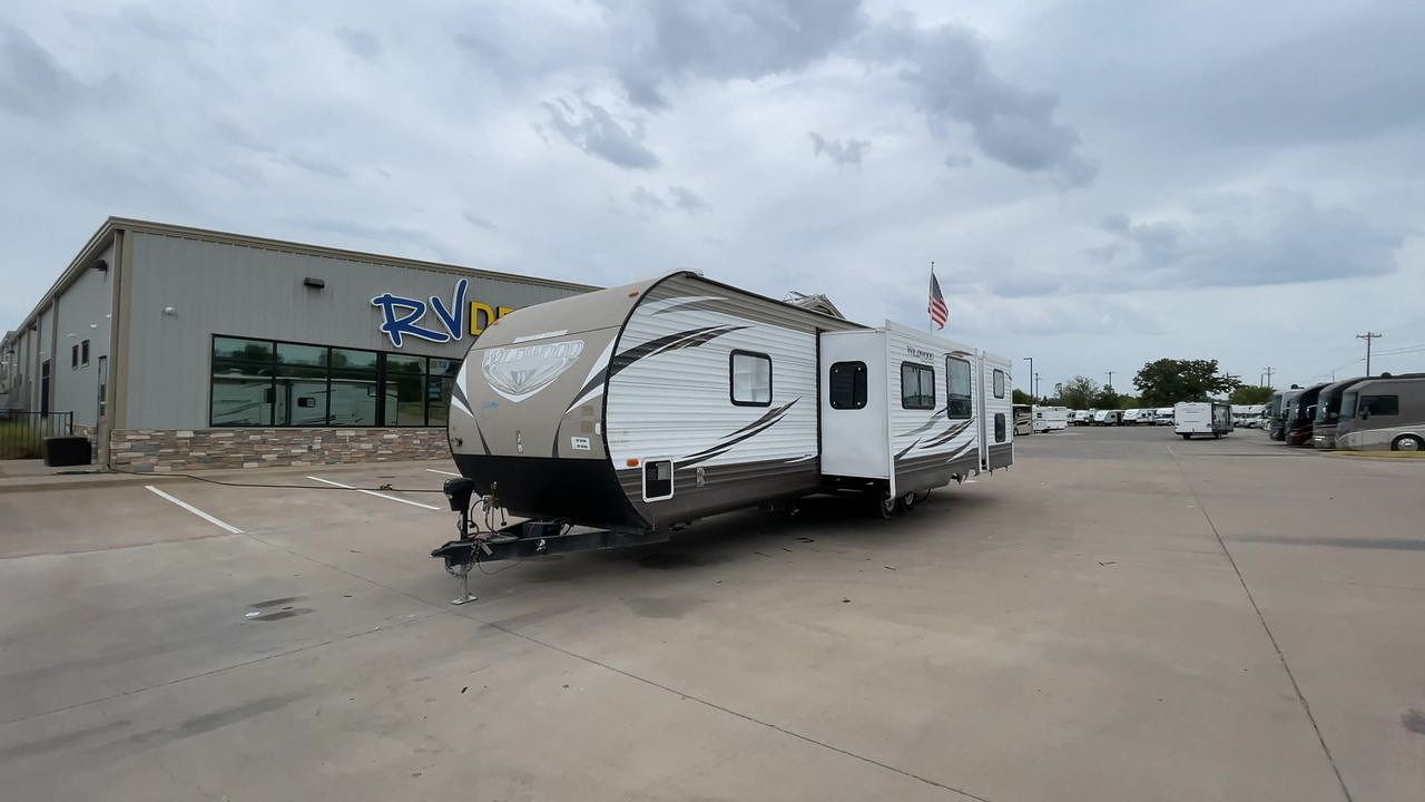 2017 FOREST RIVER WILDWOOD 31BKIS